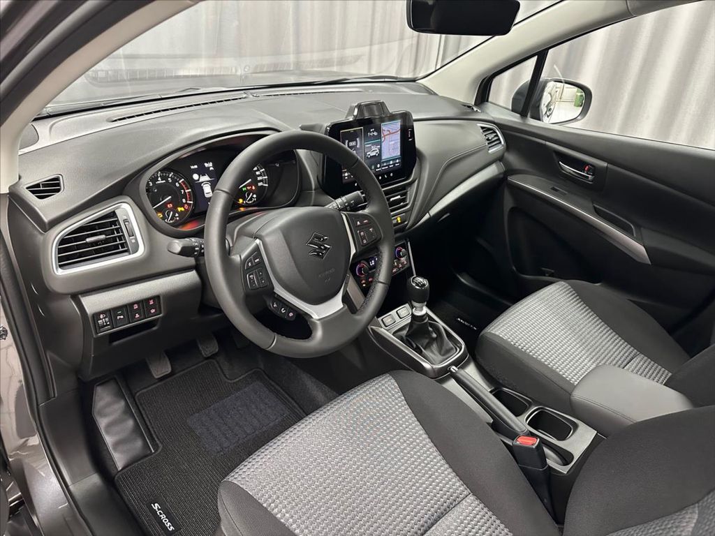 Suzuki S-Cross