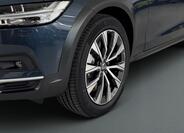Volvo V90 6
