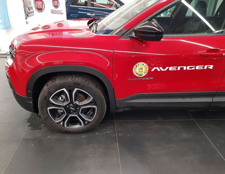 Jeep Avenger 3
