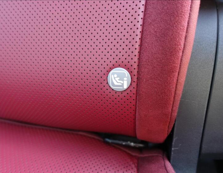 Lexus RX 500h 37