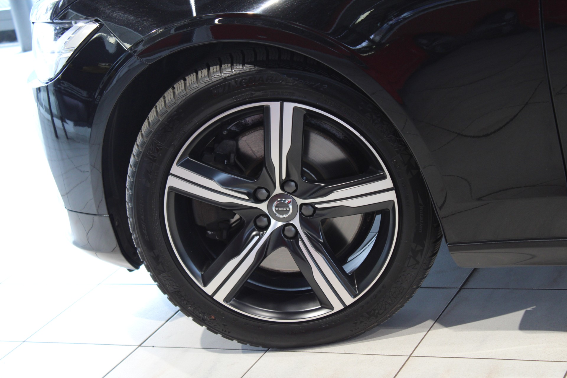 Volvo V90