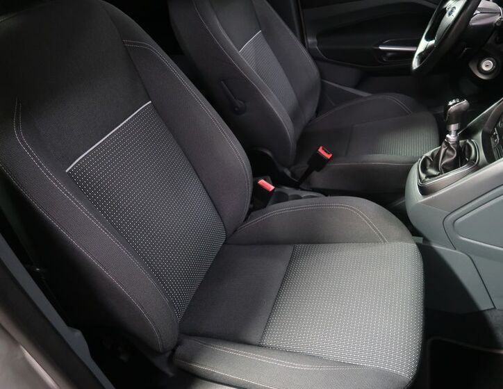 Ford C-MAX 13