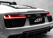 Audi R8 11