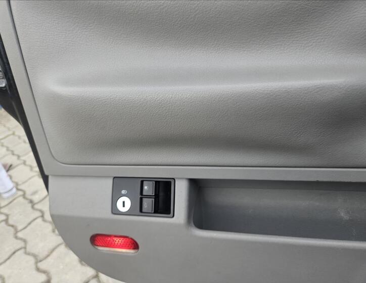 Volkswagen New Beetle 20