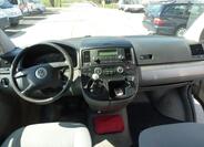 Volkswagen Multivan 28