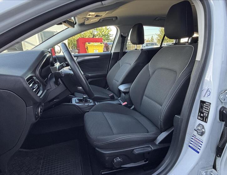 Ford Focus 18