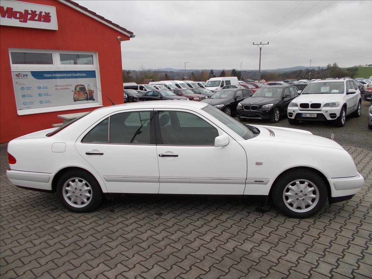 Mercedes-Benz Třídy E