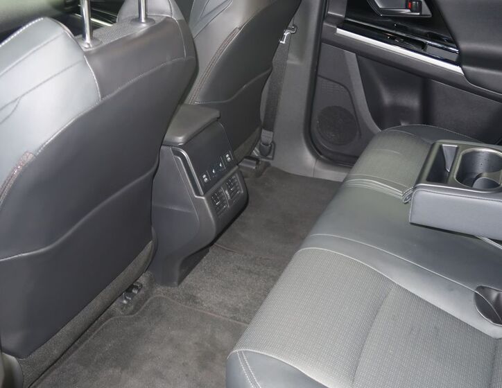 Subaru Solterra 18
