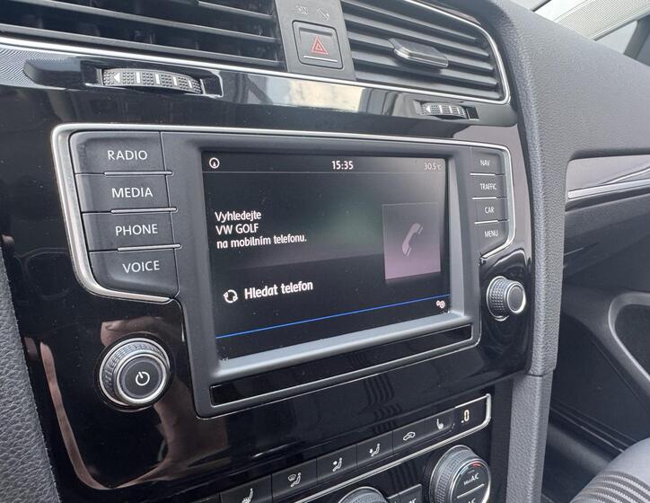 Volkswagen Golf 28