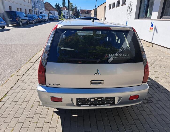 Mitsubishi Lancer 8
