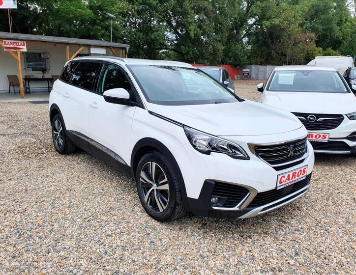 Peugeot 5008 2