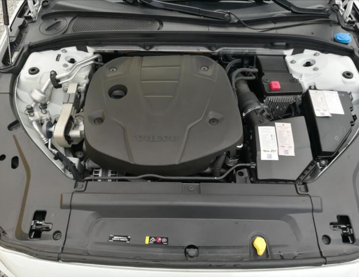 Volvo V90 27