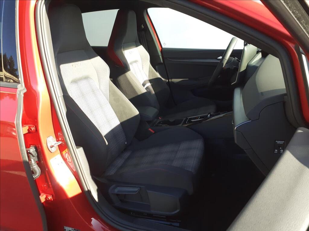 Volkswagen Golf 19