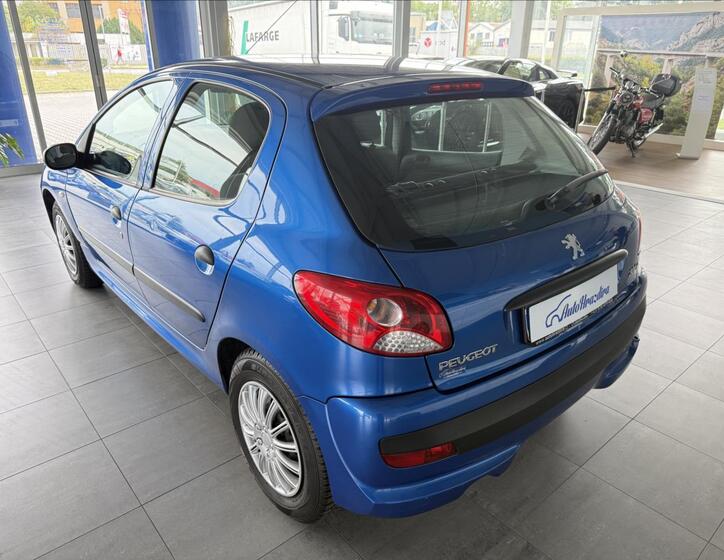 Peugeot 206 4