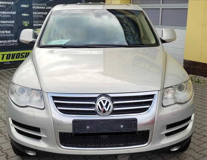 Volkswagen Touareg 2