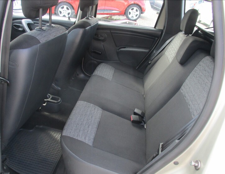 Dacia Duster 11