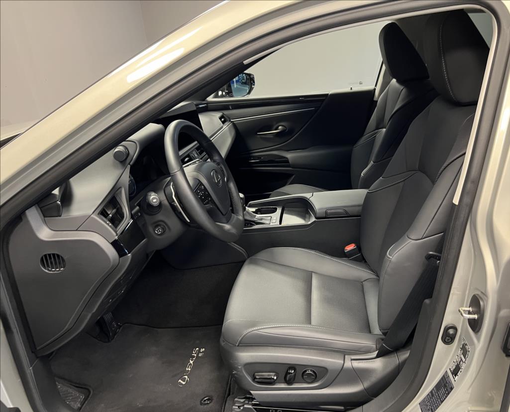 Lexus ES 300