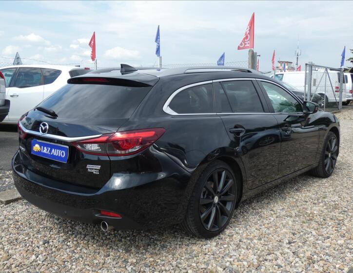 Mazda 6 4