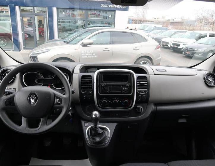Renault Trafic 16