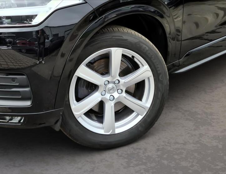 Volvo XC90 6