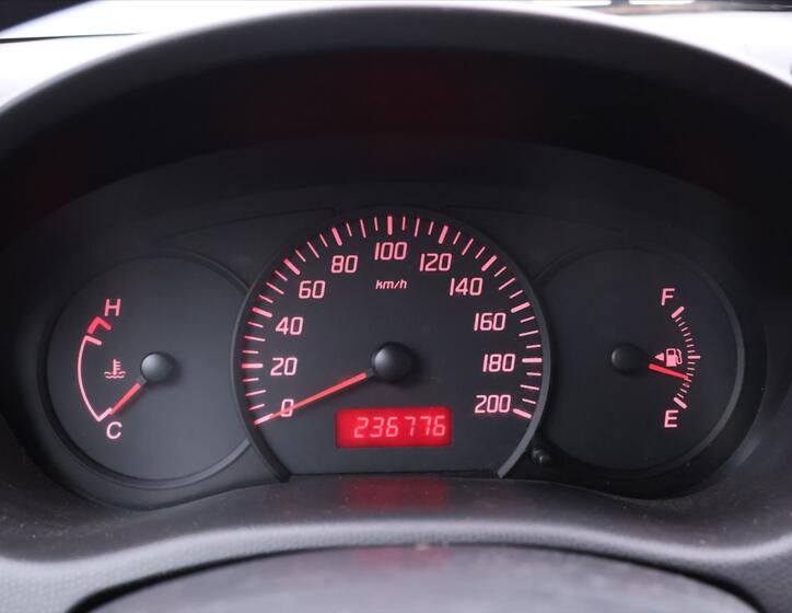 Suzuki Swift 13