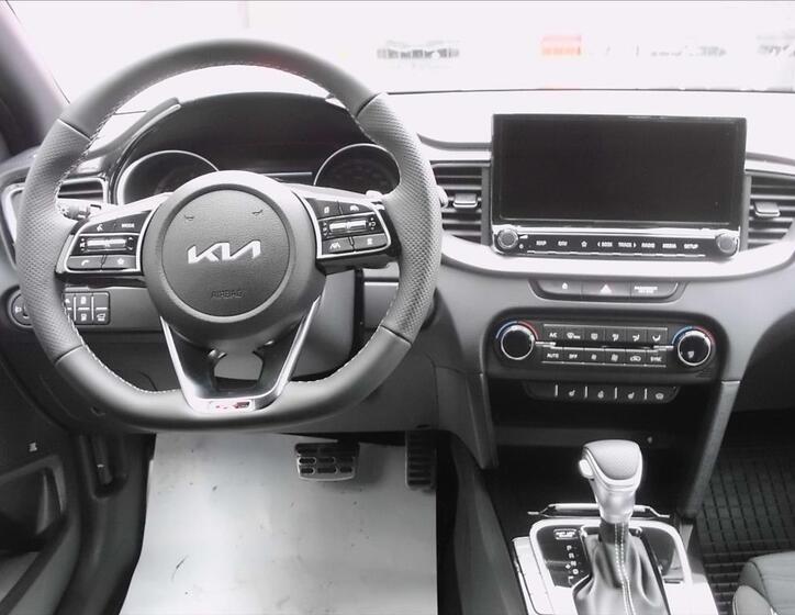 KIA ProCeed 8