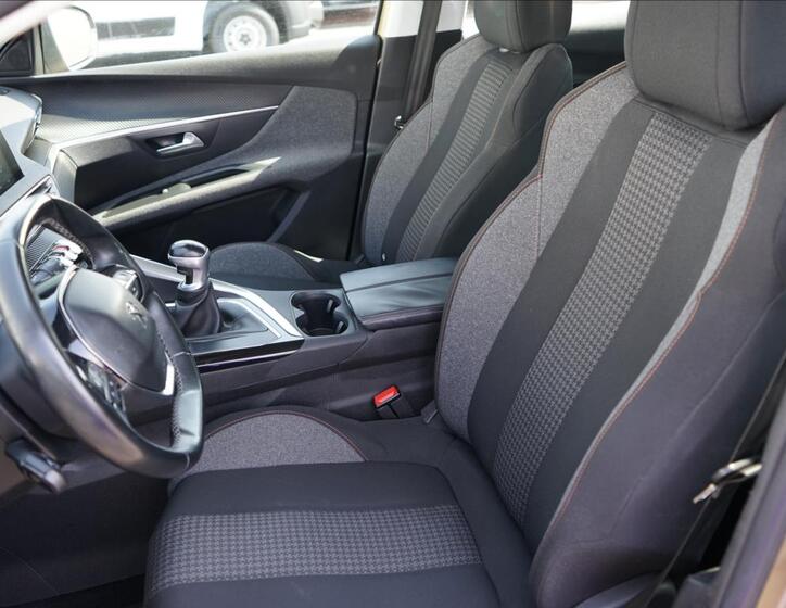 Peugeot 3008 9