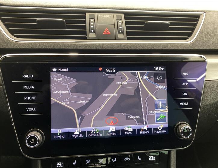 Škoda Superb 12
