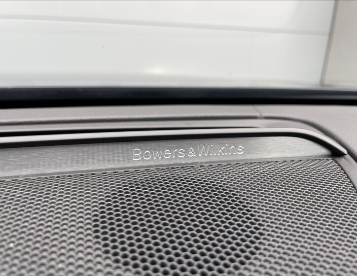 Volvo V90 21