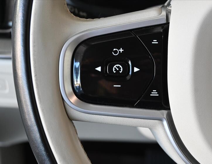 Volvo V60 17