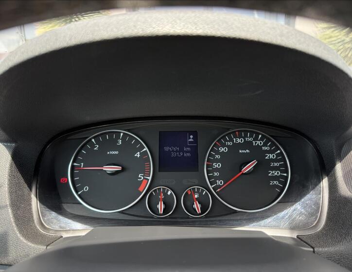 Renault Laguna 18