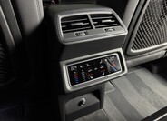 Audi e-tron 17