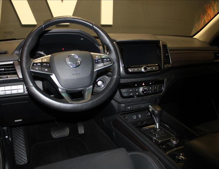 SsangYong Rexton 29