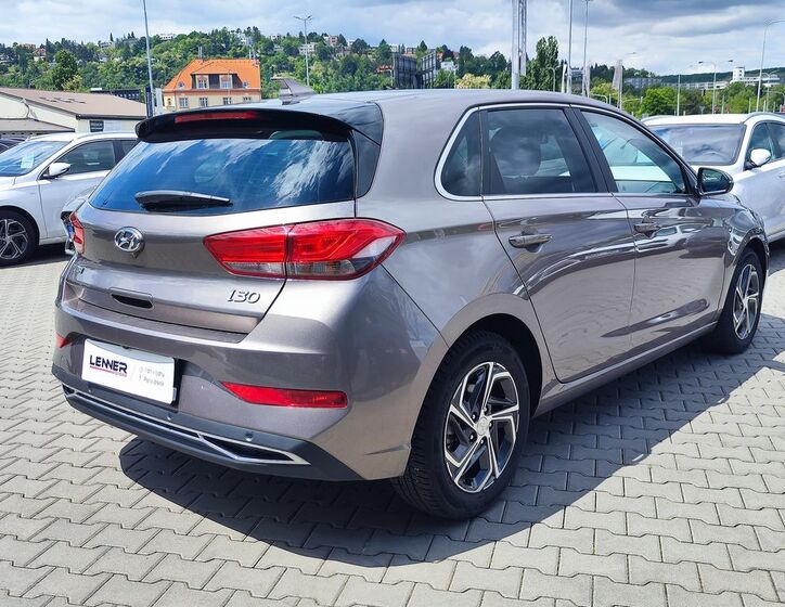 Hyundai i30 5