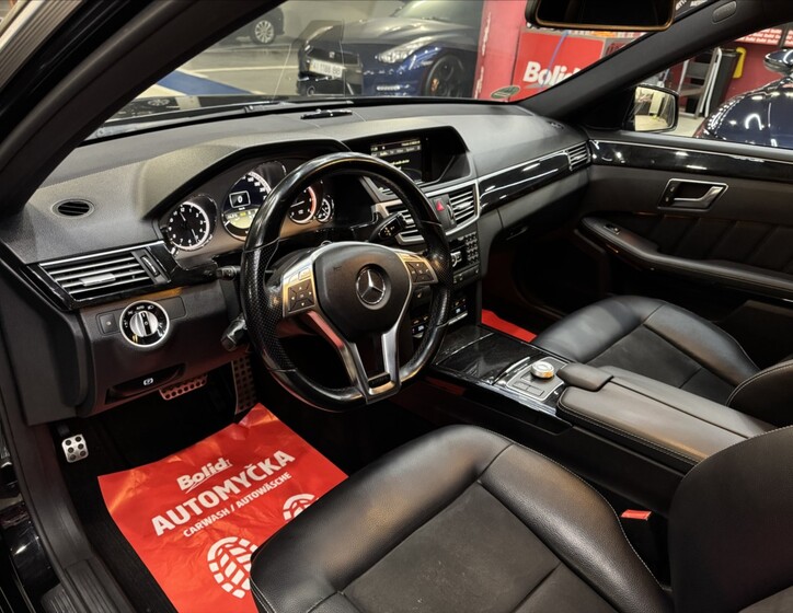 Mercedes-Benz Třídy E 14