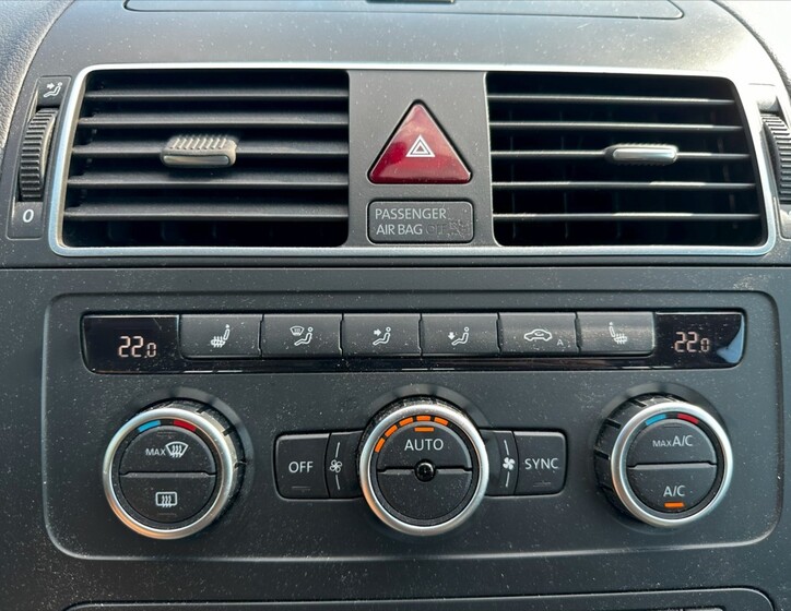 Volkswagen Touran 25