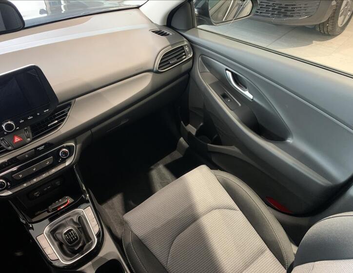 Hyundai i30 18
