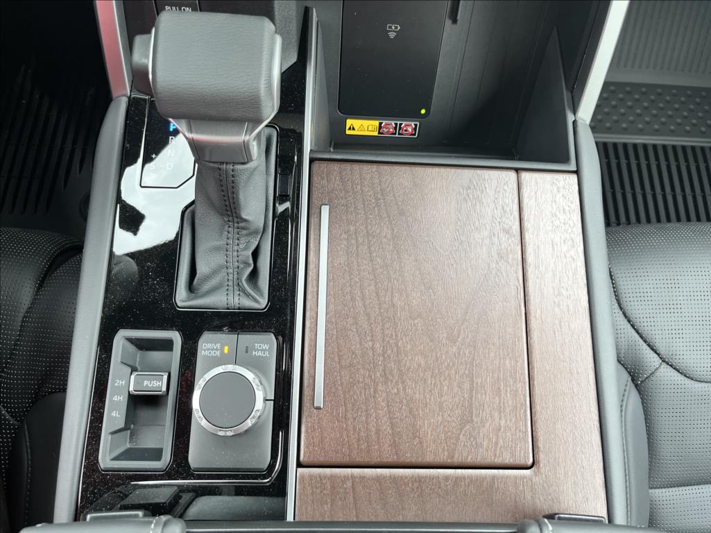 Toyota Sequoia