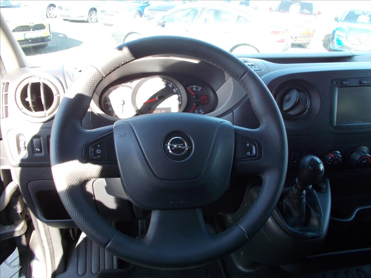 Opel Movano