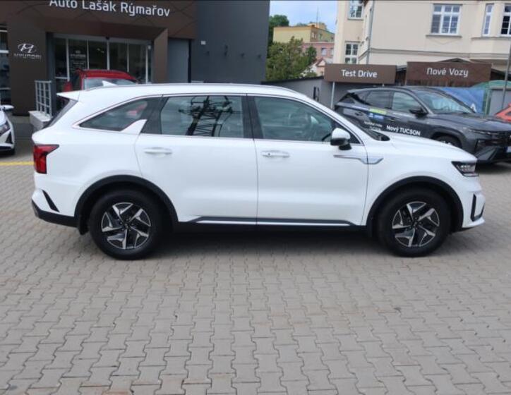 KIA Sorento 8