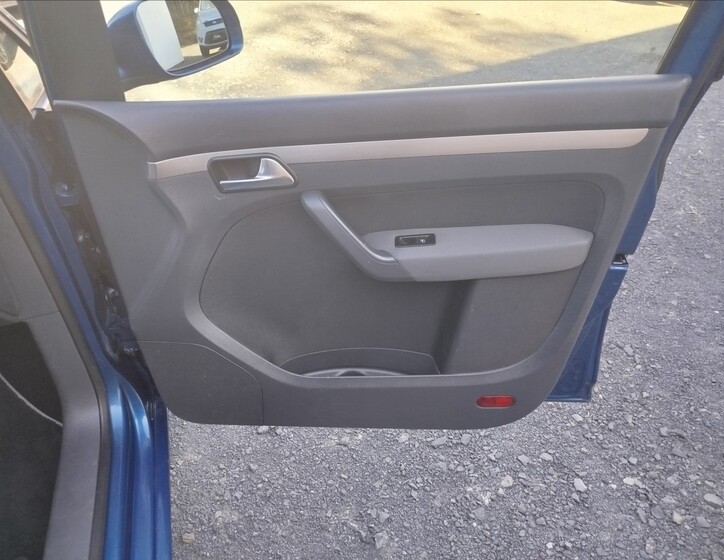 Volkswagen Touran 31