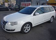 Volkswagen Passat 1