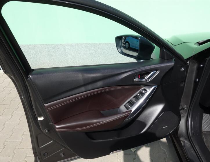 Mazda 6 27