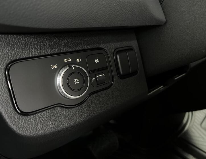 Mercedes-Benz Sprinter 11