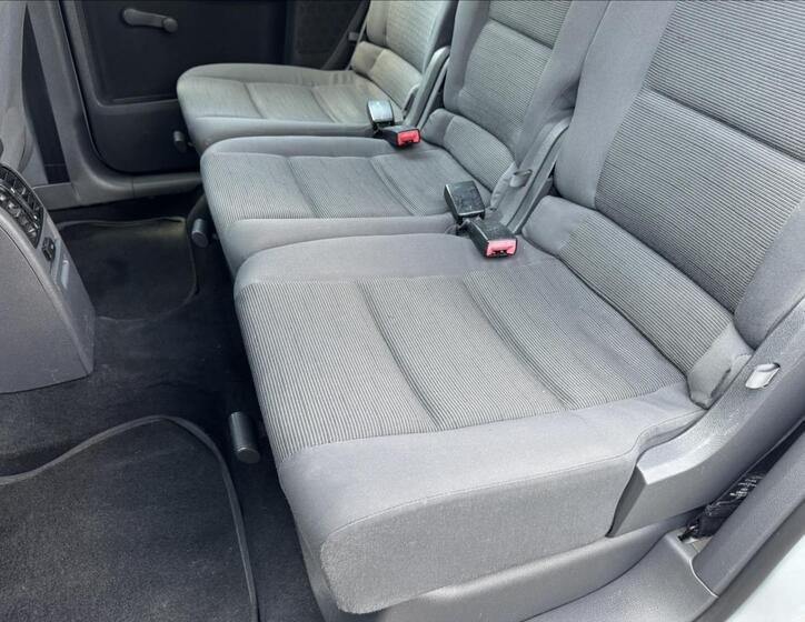 Volkswagen Touran 37