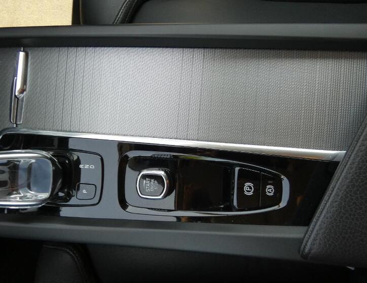 Volvo XC60 18