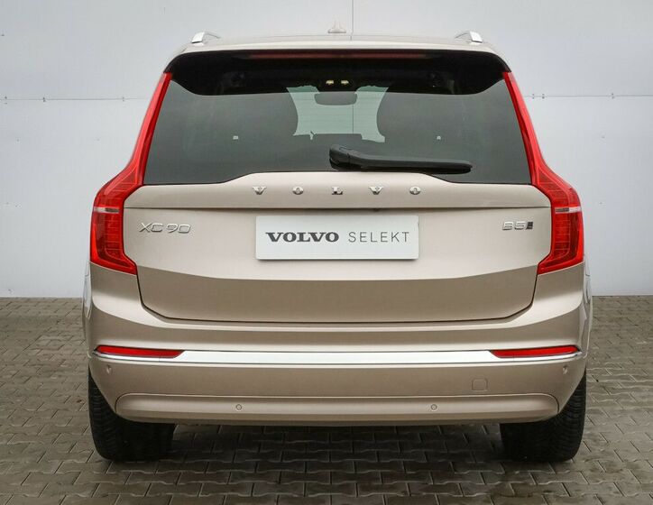 Volvo XC90 6