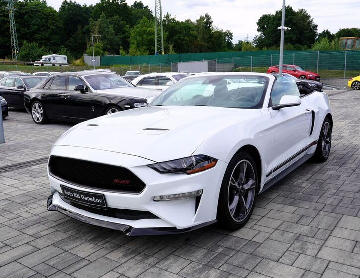 Ford Mustang 9
