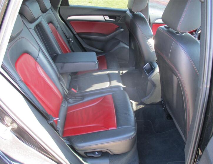 Audi SQ5 10