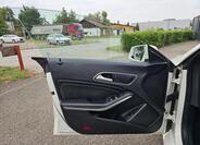 Mercedes-Benz CLA 9